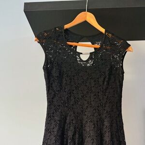 Black Lace Sleeveless keyhole Dress